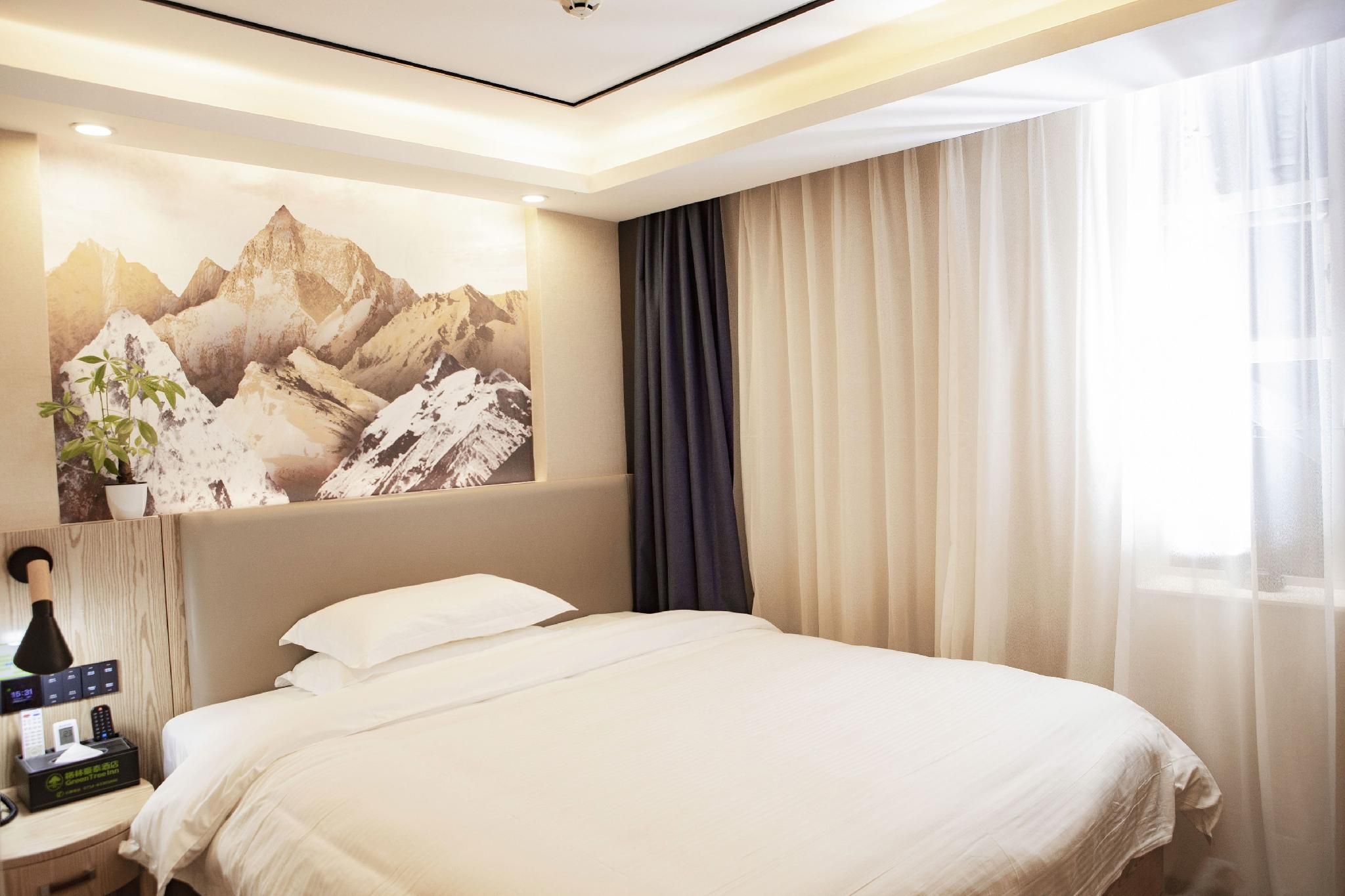 Single Standard Room