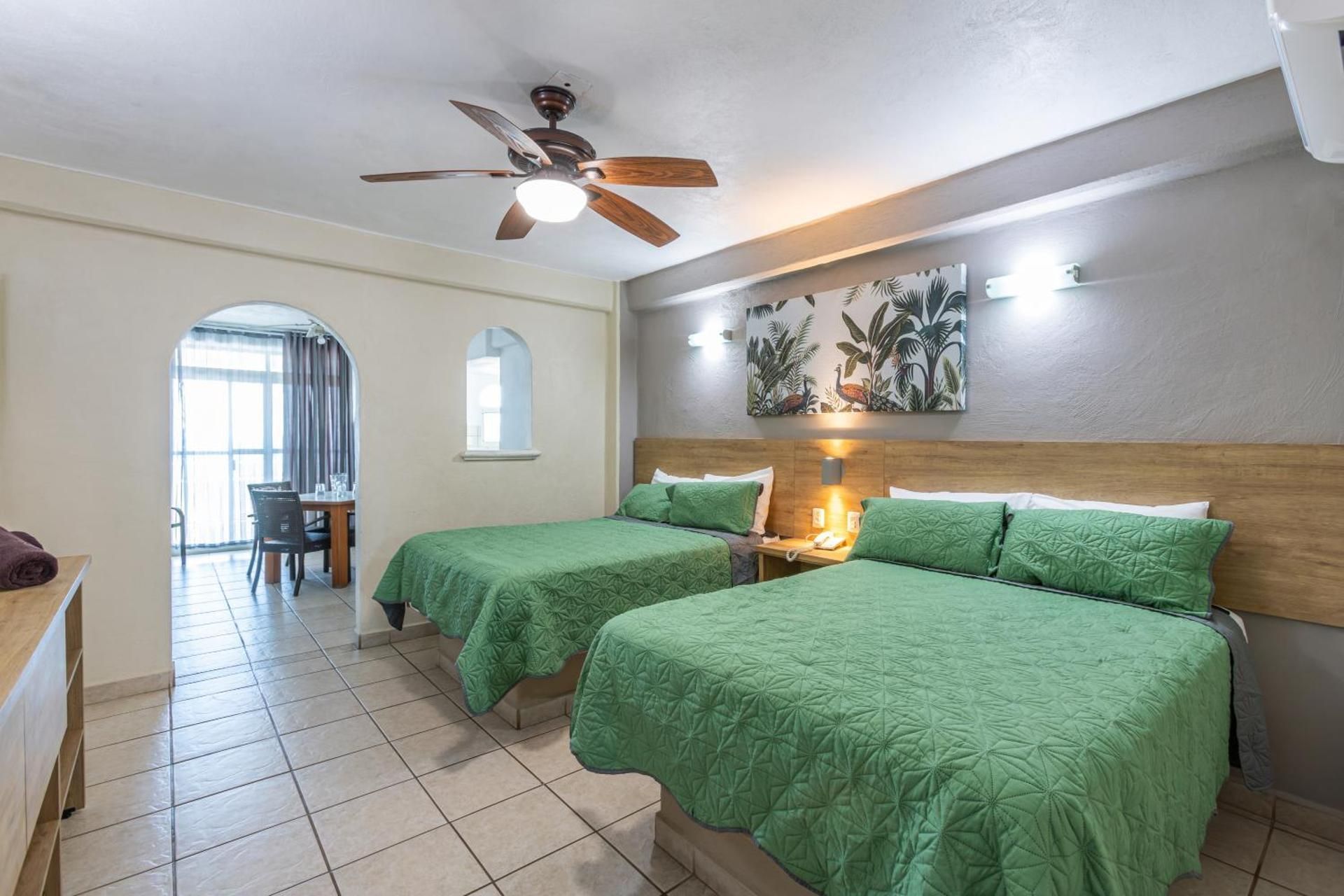 Family Room with Sea View
