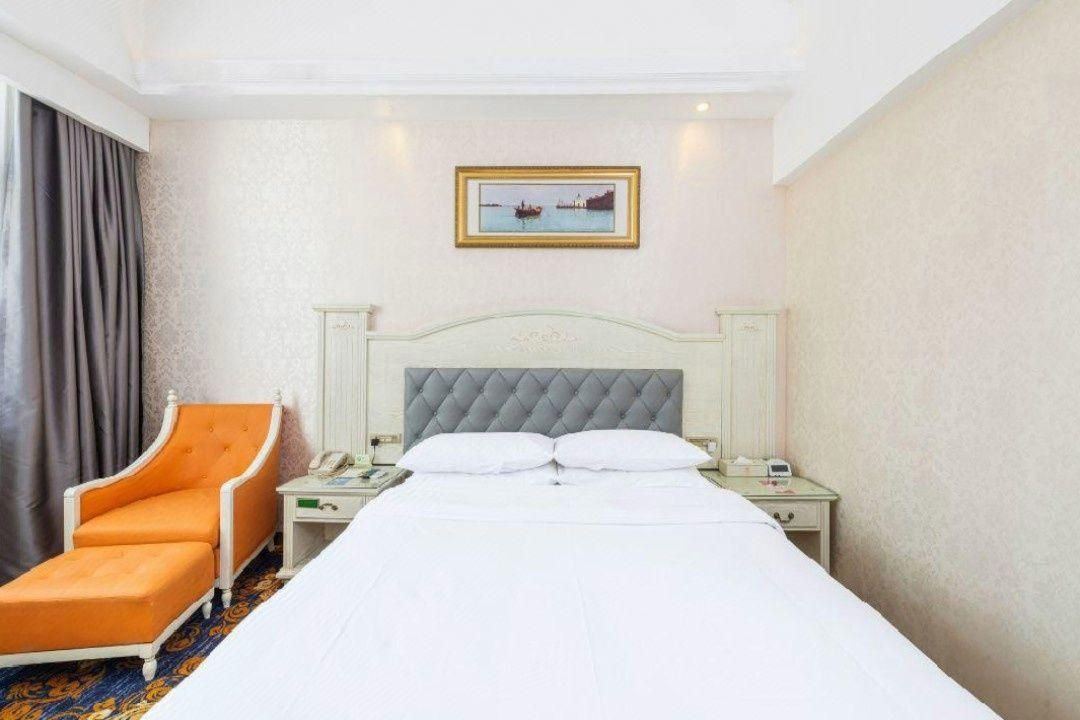 Double Room with Lake View