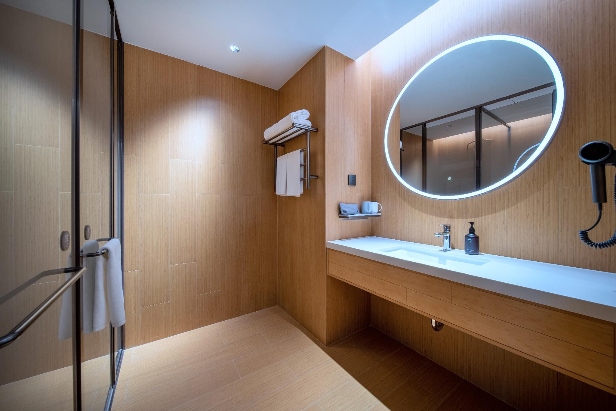 Twin Business Room