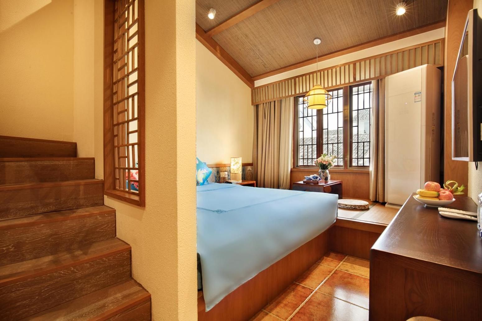 Family Loft-free pick up available for minimum 2 nights stay