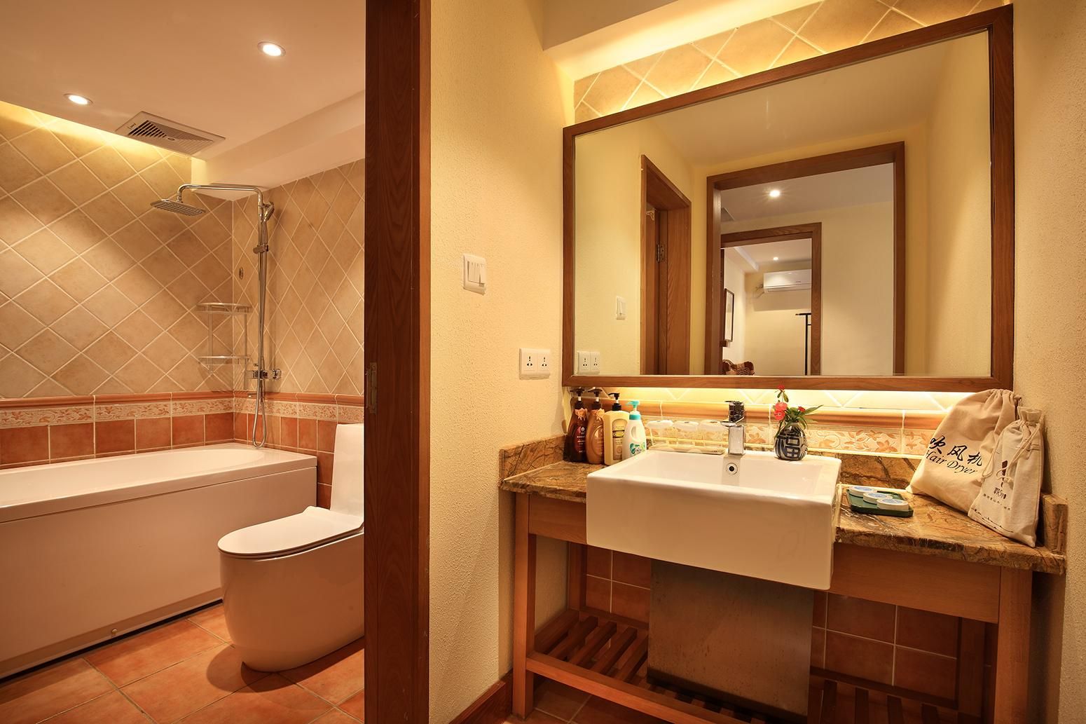 Deluxe Family Suite-free pick up available for minimum 2 nights stay