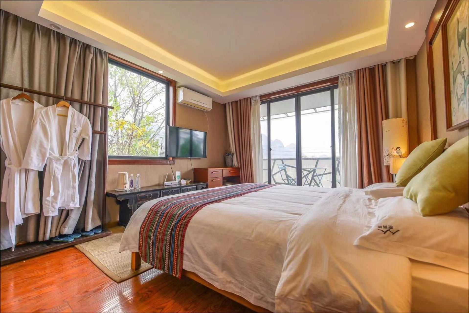 Double Room with Massage - free pick up available from train station for minimun 2 nights stay