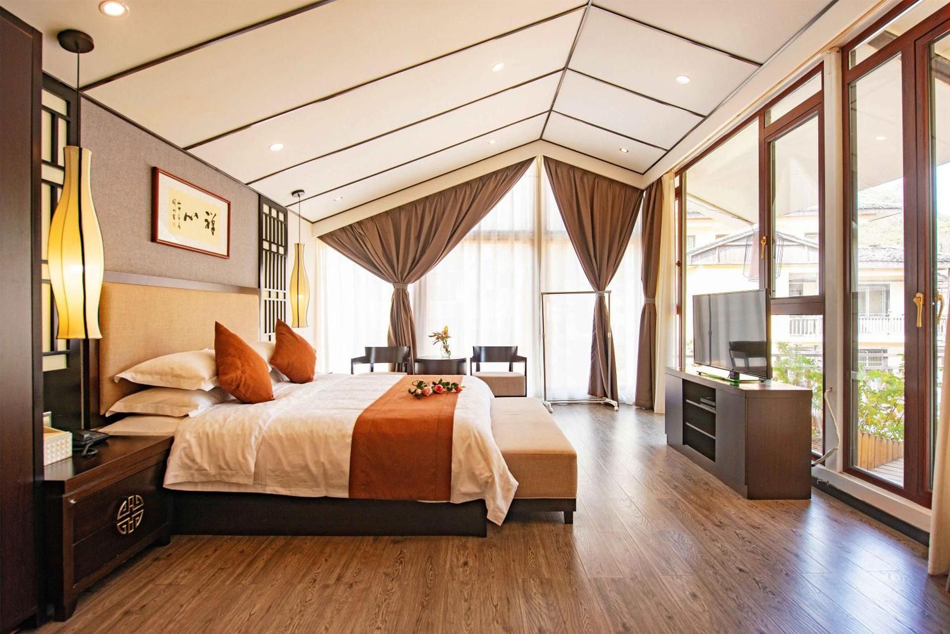 Double Room with Garden View(+1 RMB upgrade to Double room with Spa except National Holidays)) 