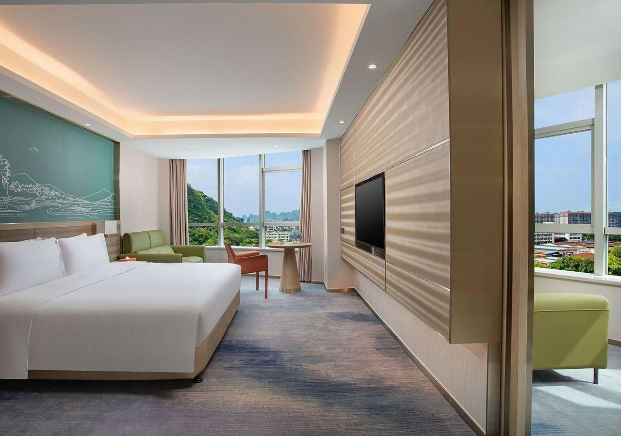 Deluxe Mountain View King Room
