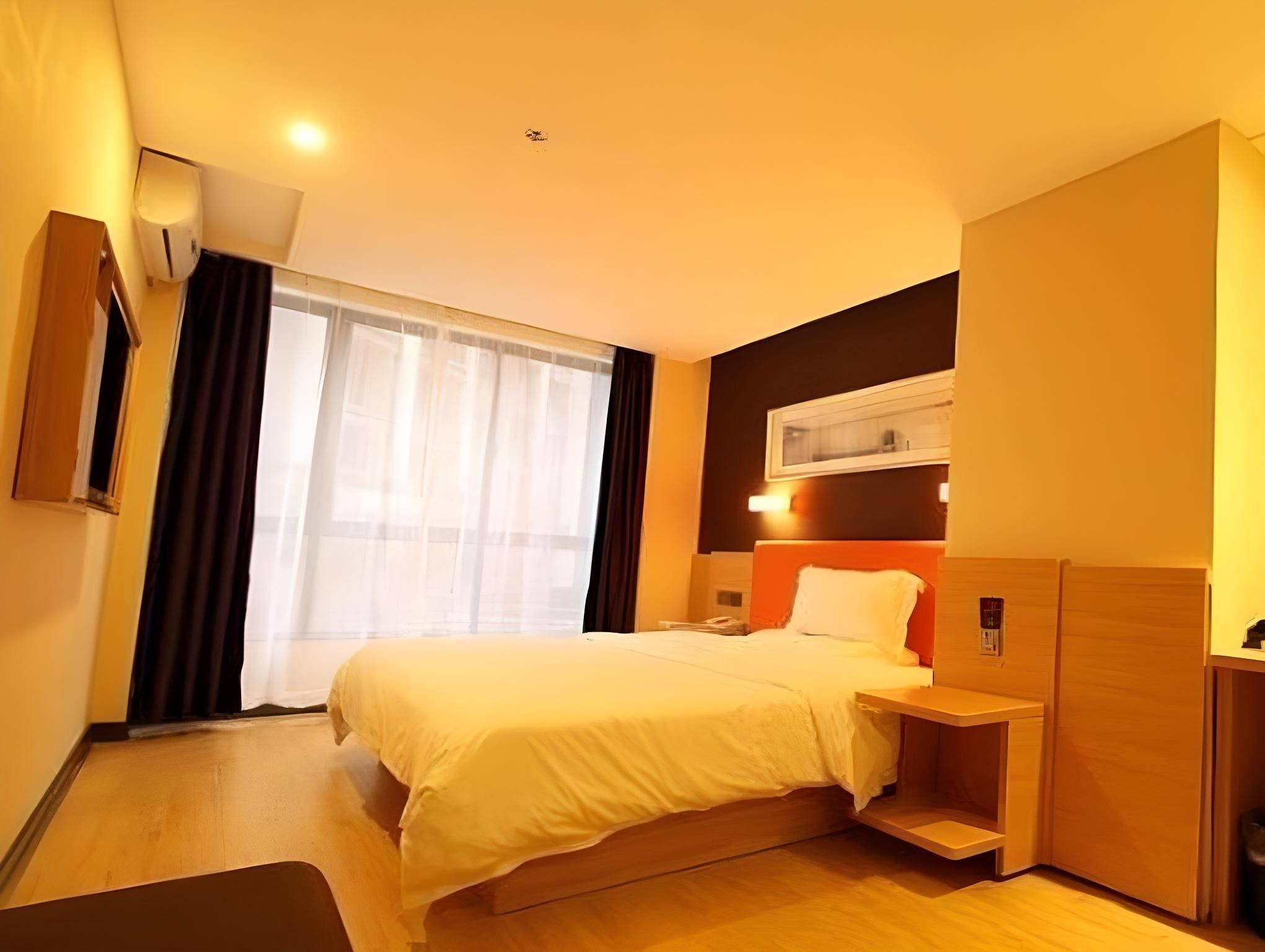 Select You Ter Room