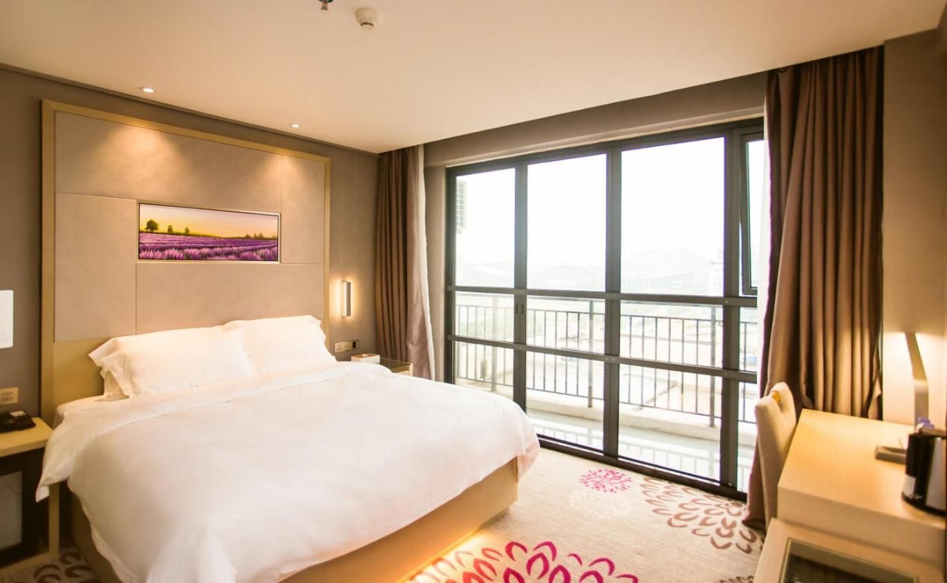 Deluxe King size bed Room