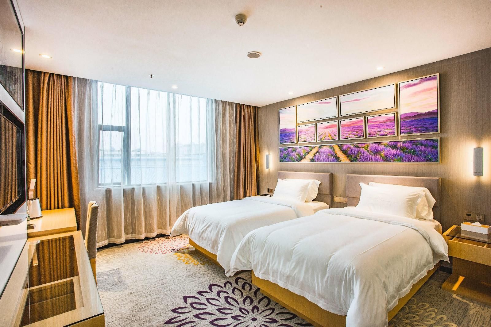 Twin Deluxe Room