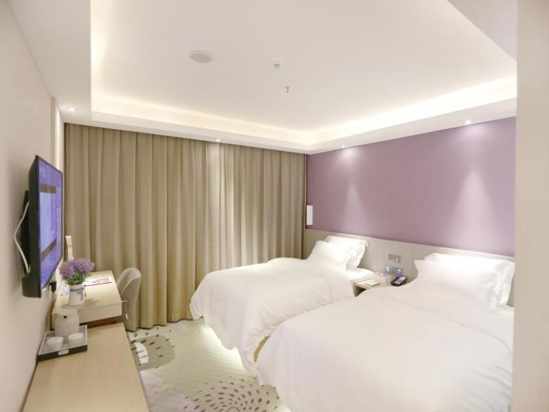 Twin Deluxe Room