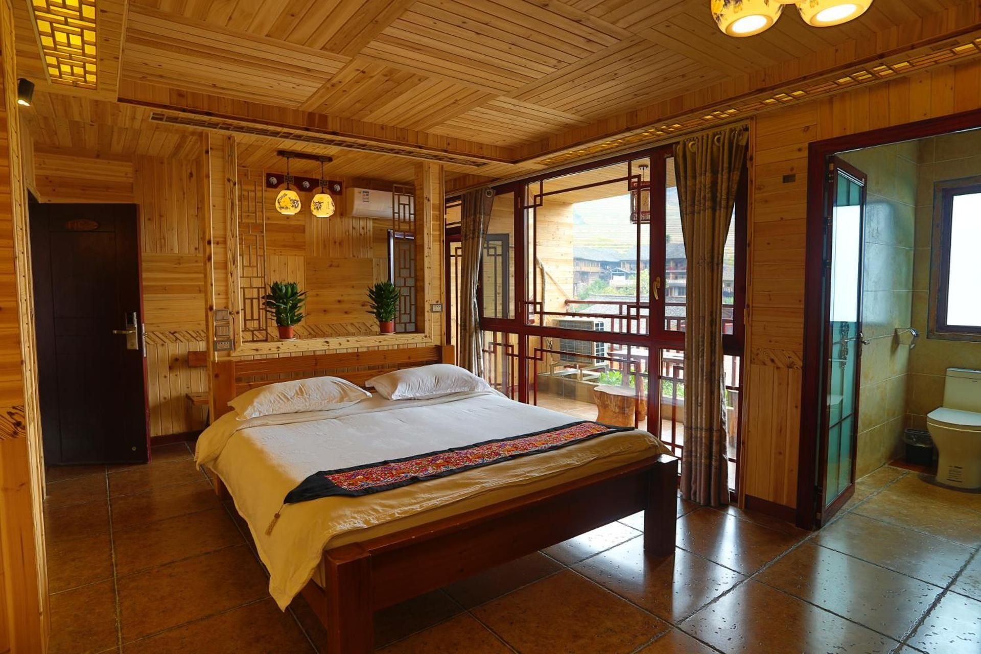 Deluxe Queen Room with View