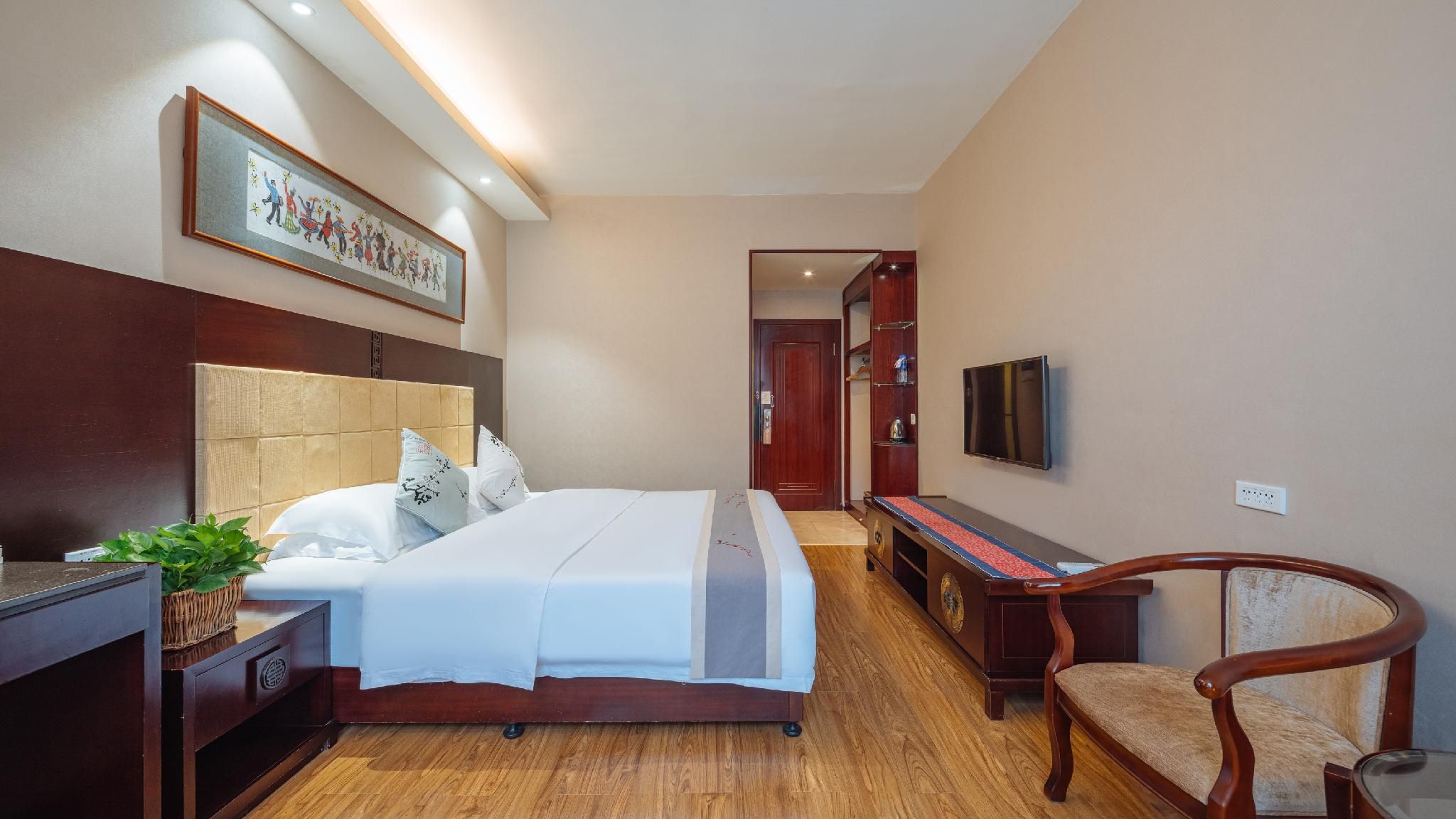 Huazhu - Deluxe Bed Room
