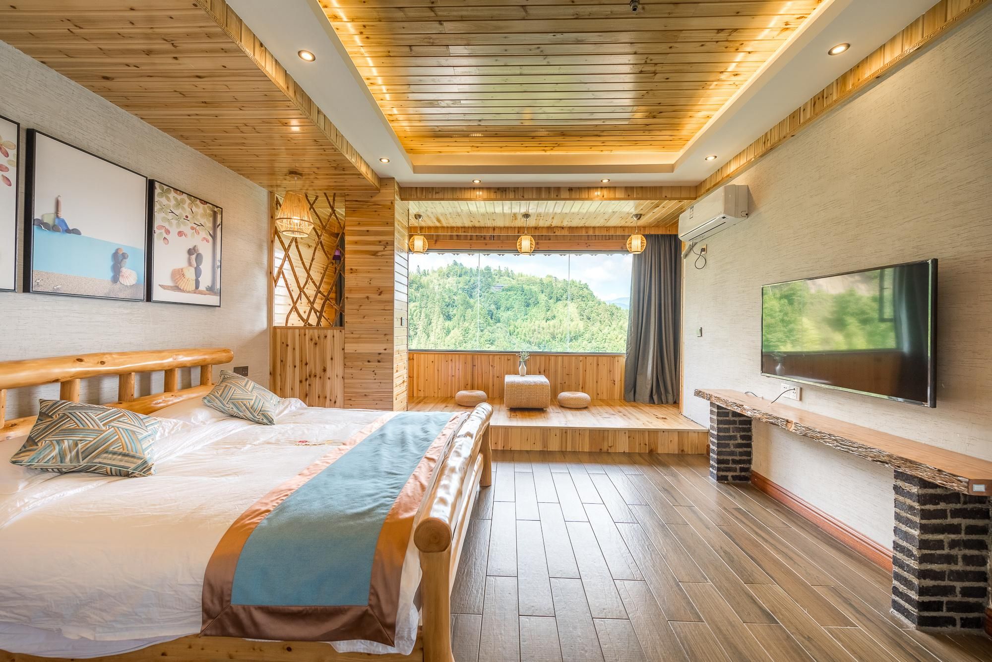 Tatami Queen Room