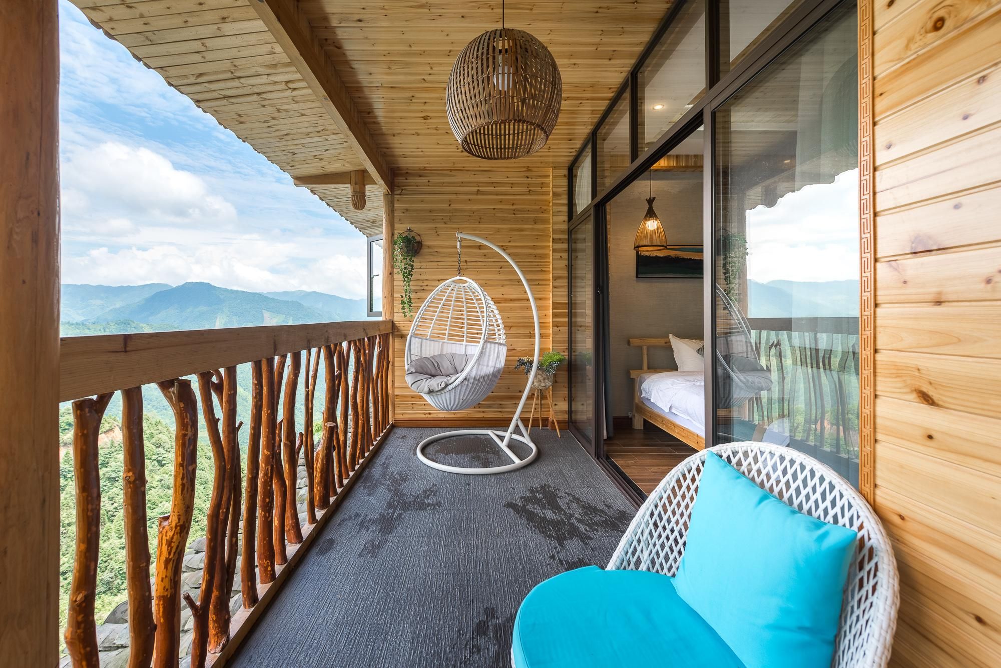 Double Room with View