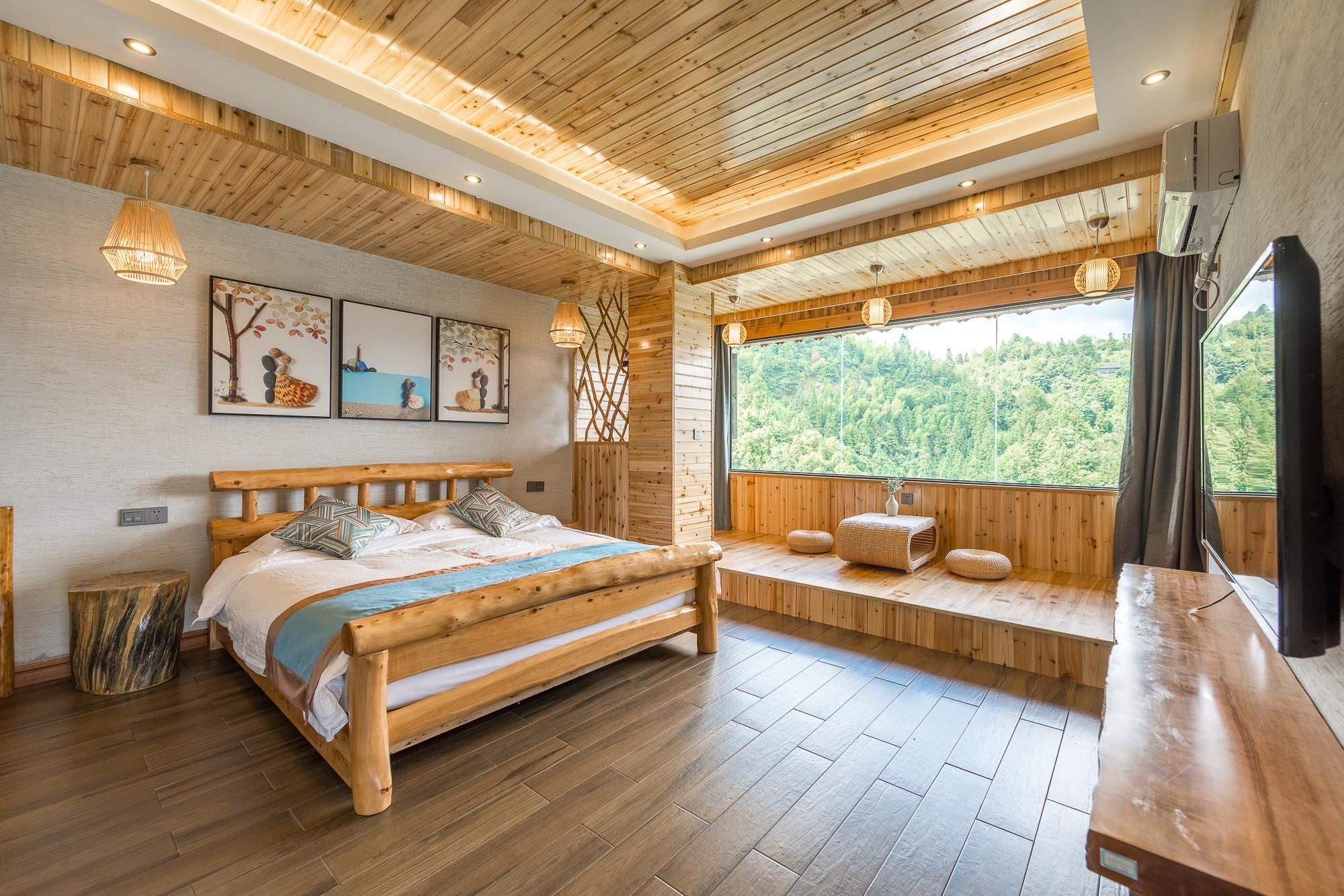 Tatami Queen Room
