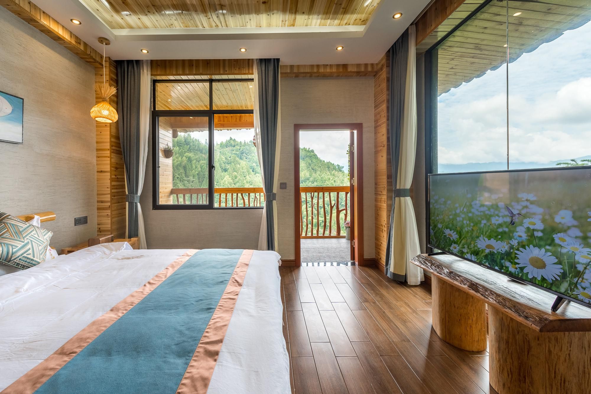 King Room with Balcony