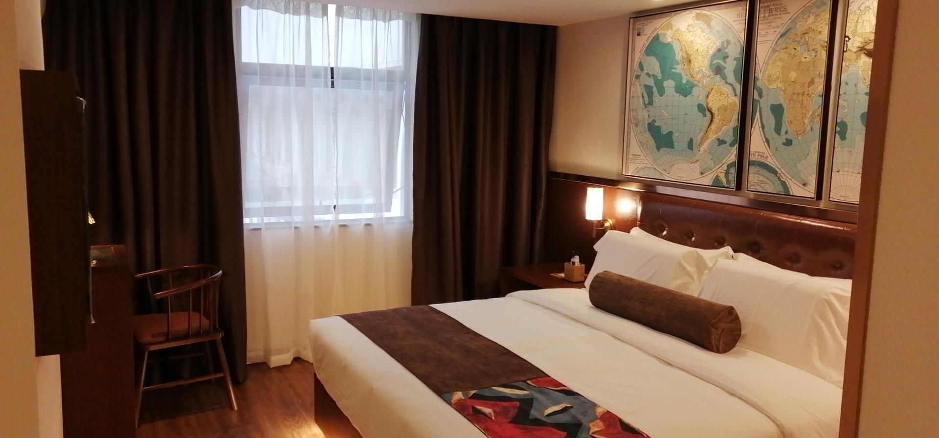 James Joyce - Chunxiang Bed Room