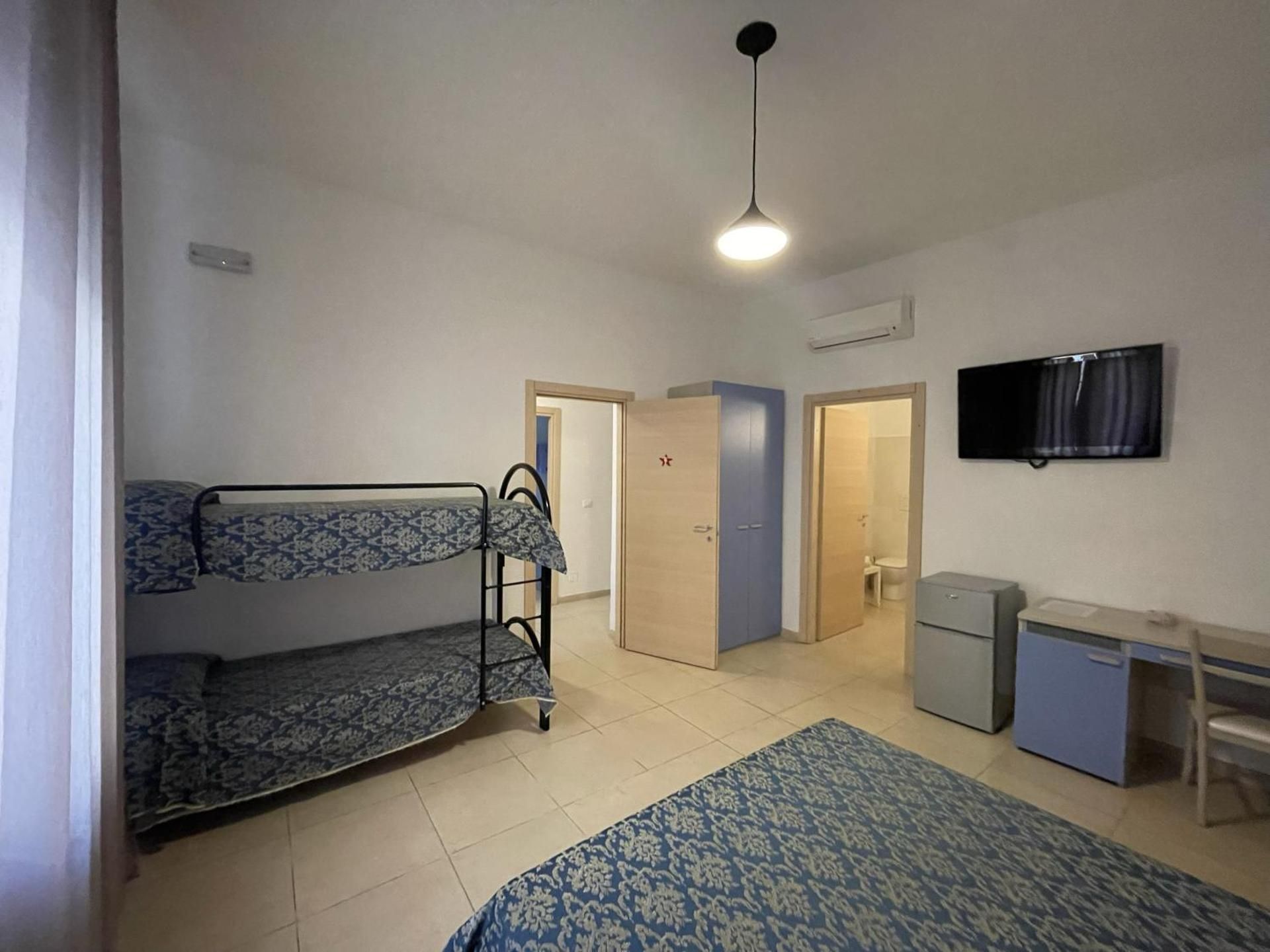 Comfort Quadruple Room