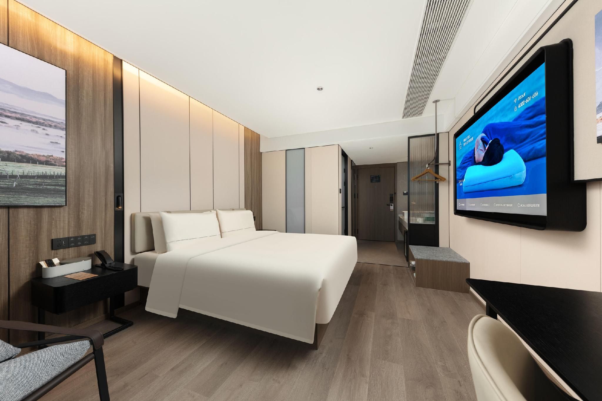 Executive room, Guest room, 1 Queen