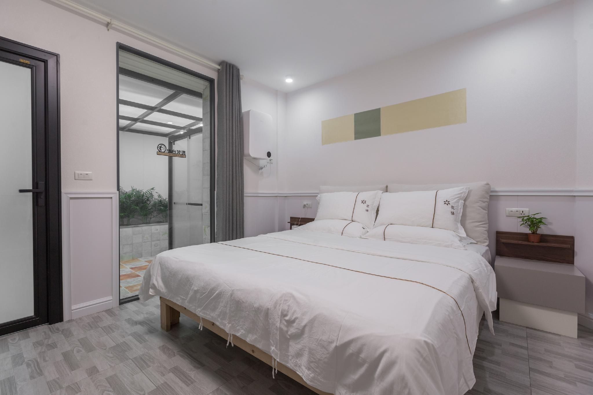 King Bed Room