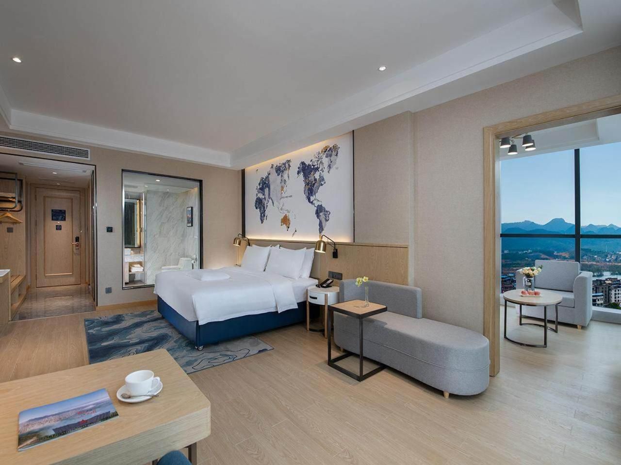 Honorable Double Room with City View