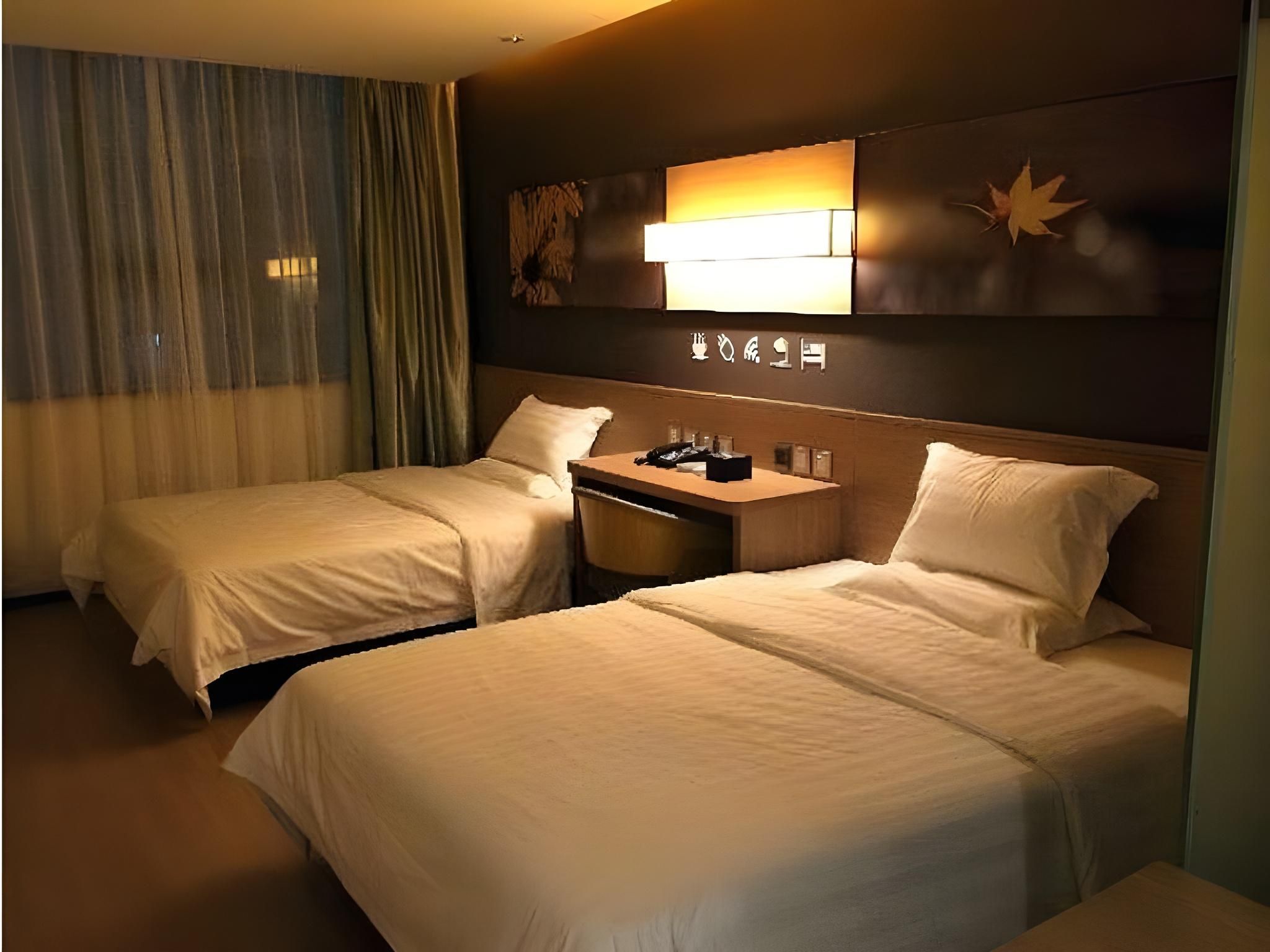 Business Twin Room