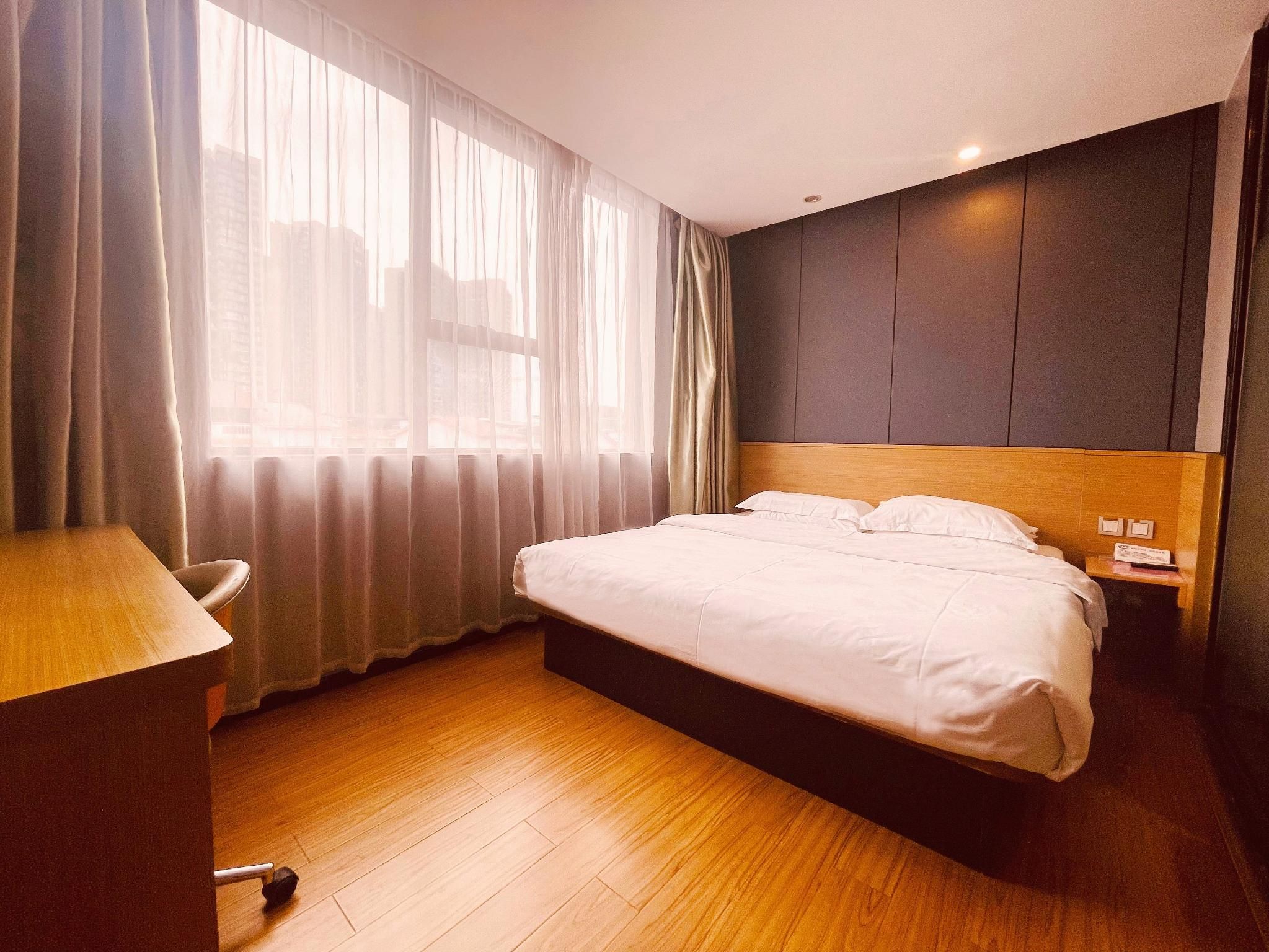 WH - Traditional Bed Room