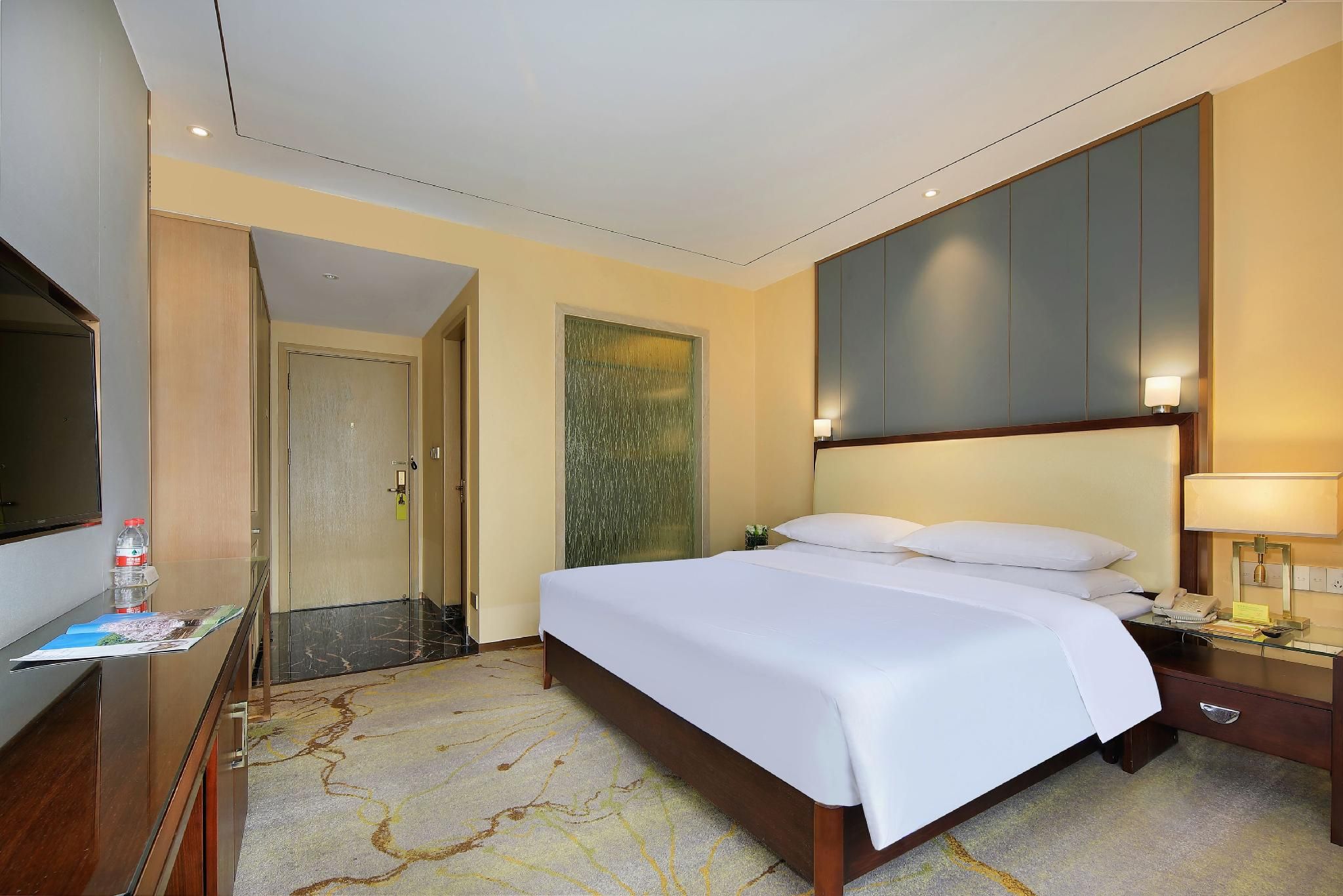 WH - Superior Bed Room
