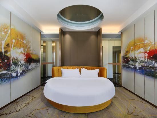 Romantic Suite