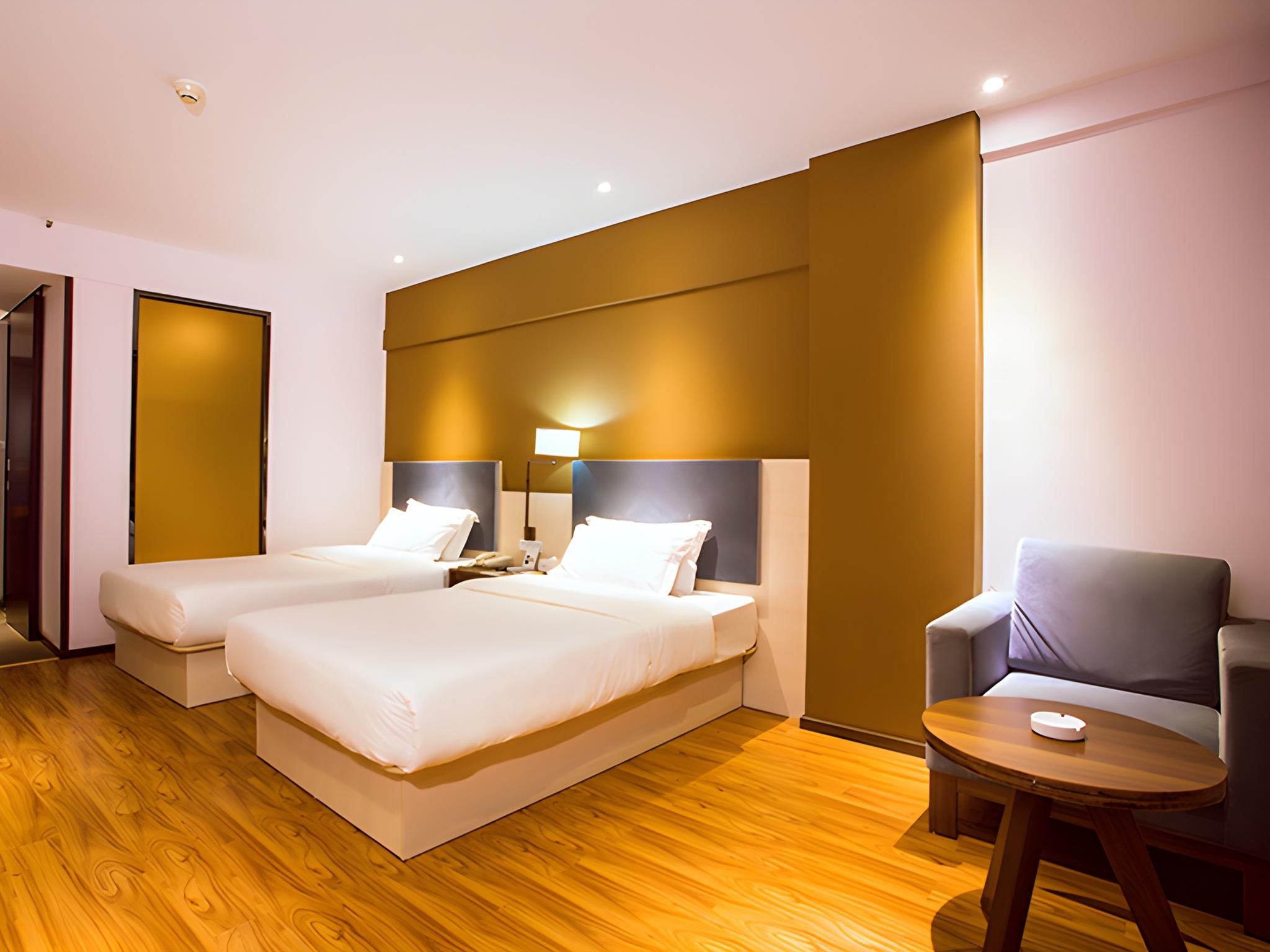 Select Twin Room