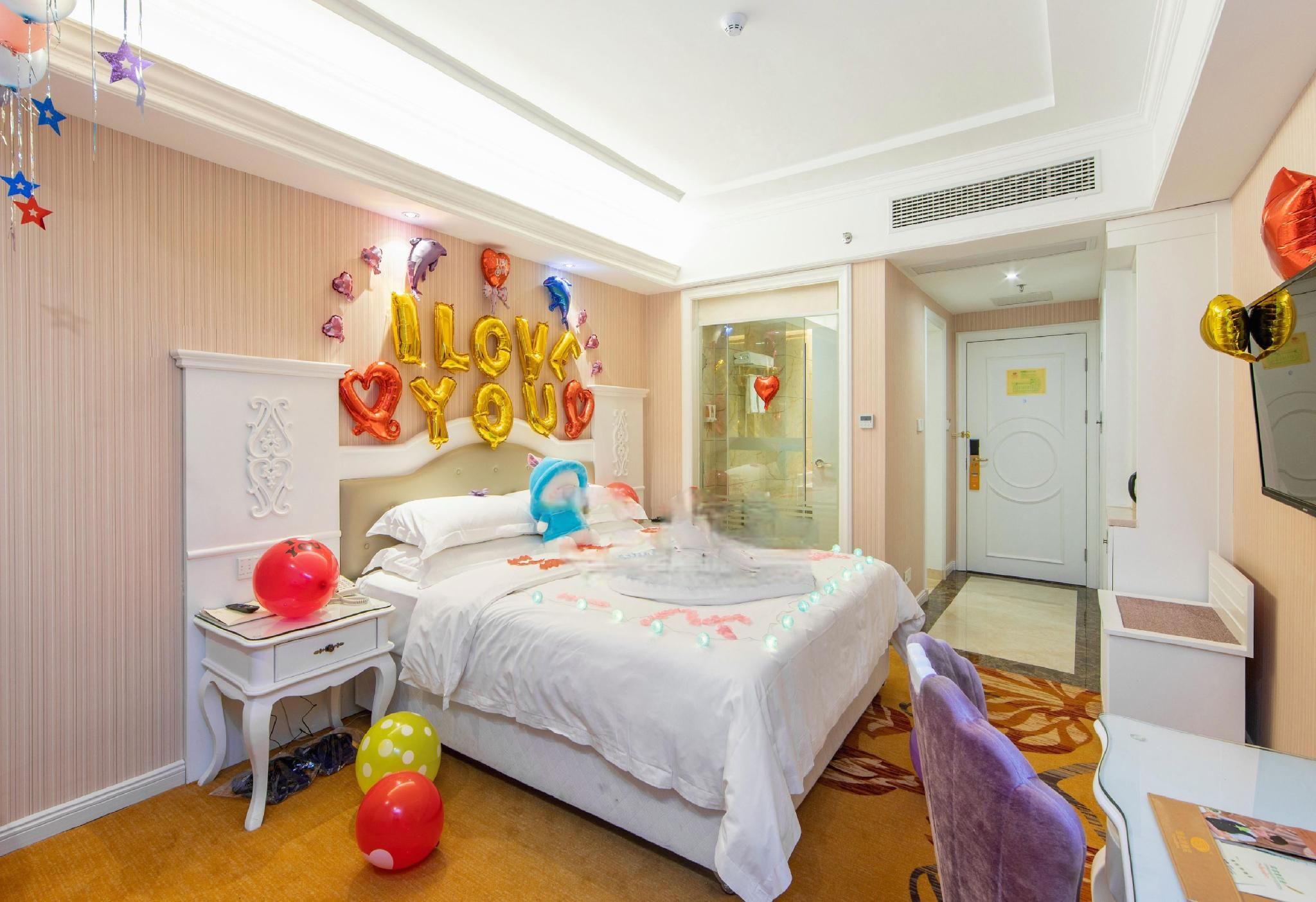 Vienna - Romance Themed Bed Room