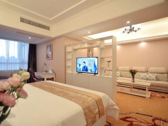 Vienna - Deluxe Suite