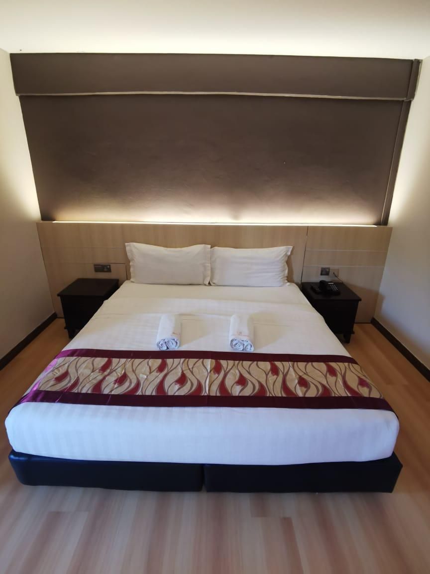 Deluxe King Room