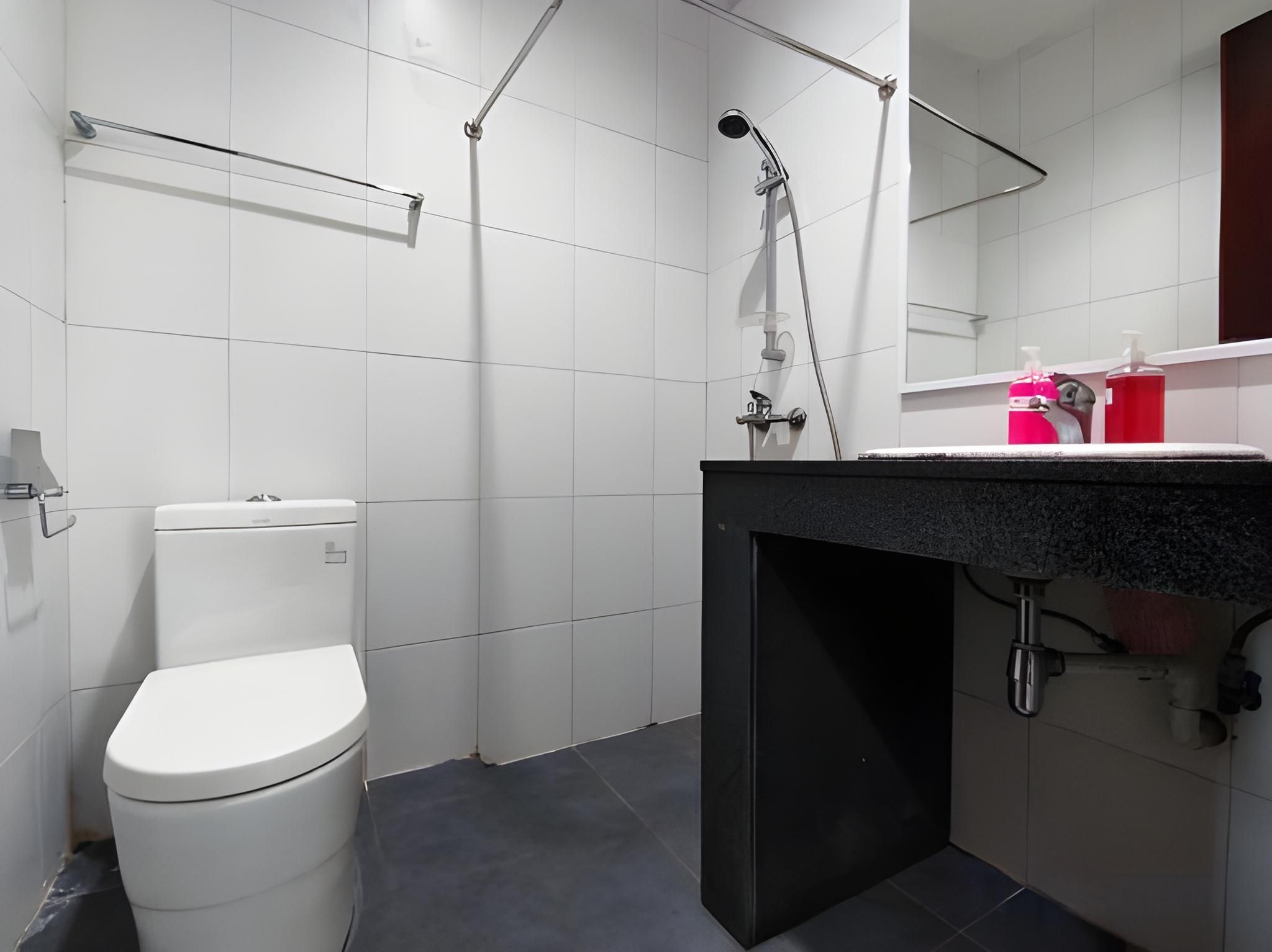 Apartment - 3 Bedrooms