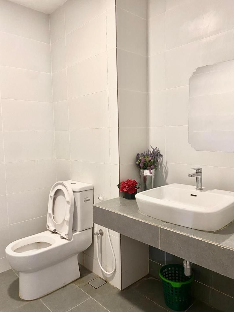 One-Bedroom Apartment - Non-Smoking