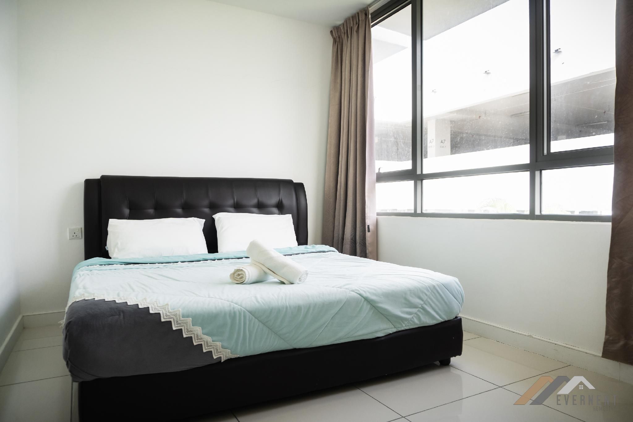 Marina Times Square by Evernent One-Bedroom Apartment