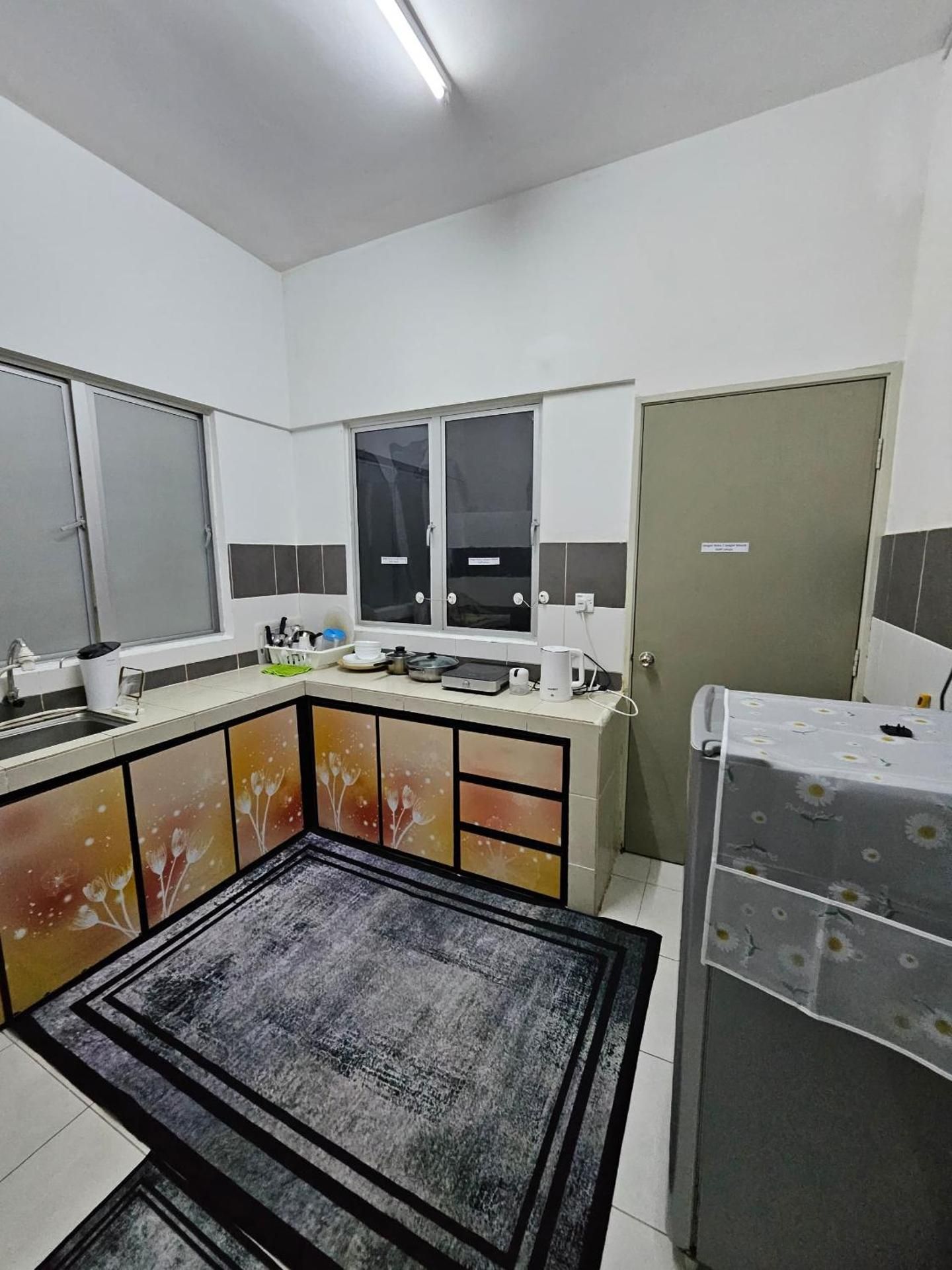 Three-Bedroom Apartment with Balcony