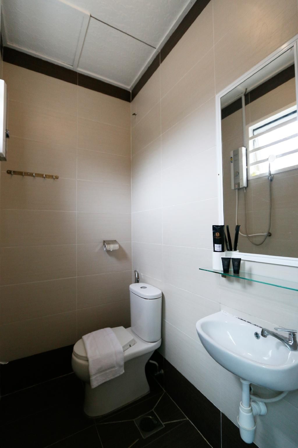 Comfort Triple Room with Shower