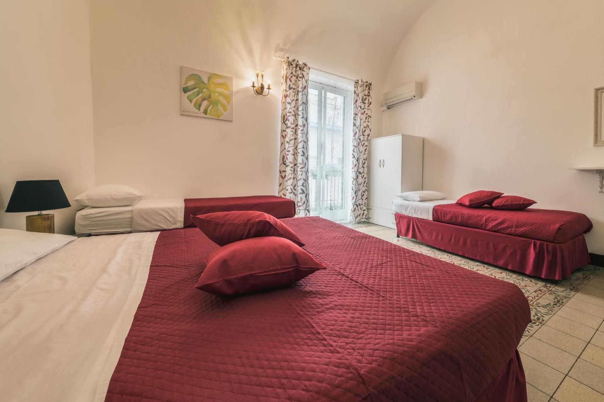 Standard Queen Room