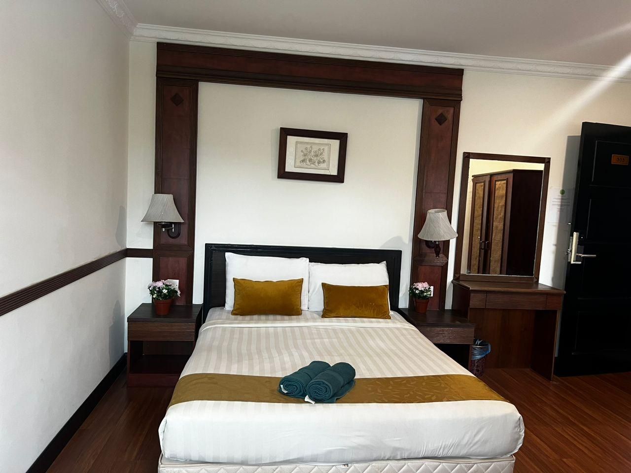 Standard Room - City view