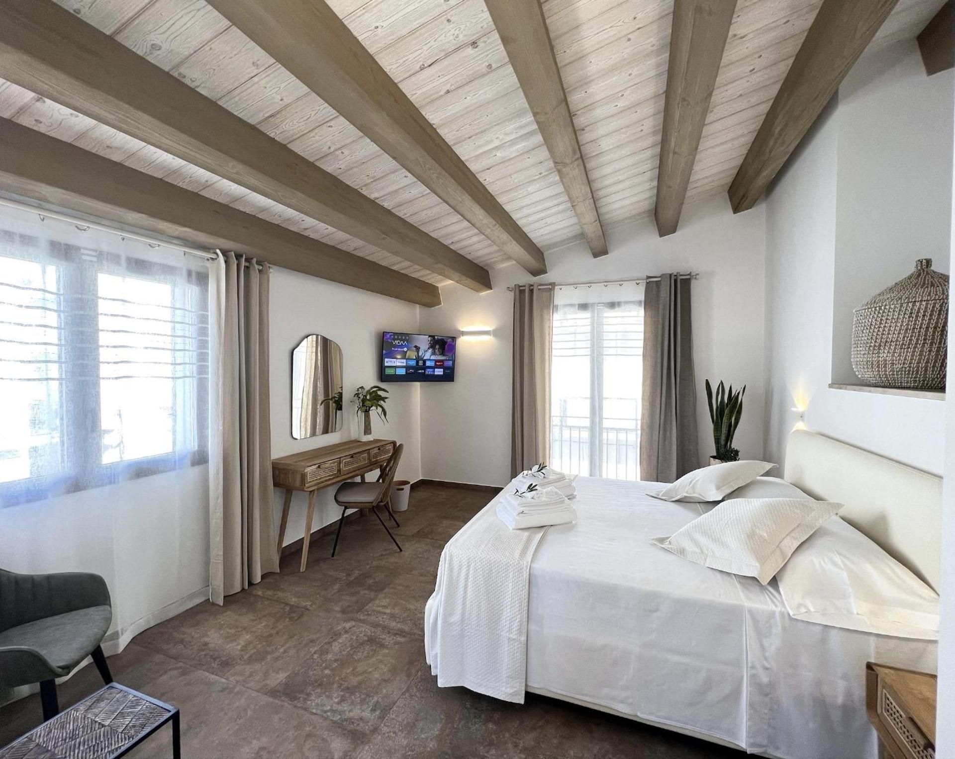 Triple Room with Terrace