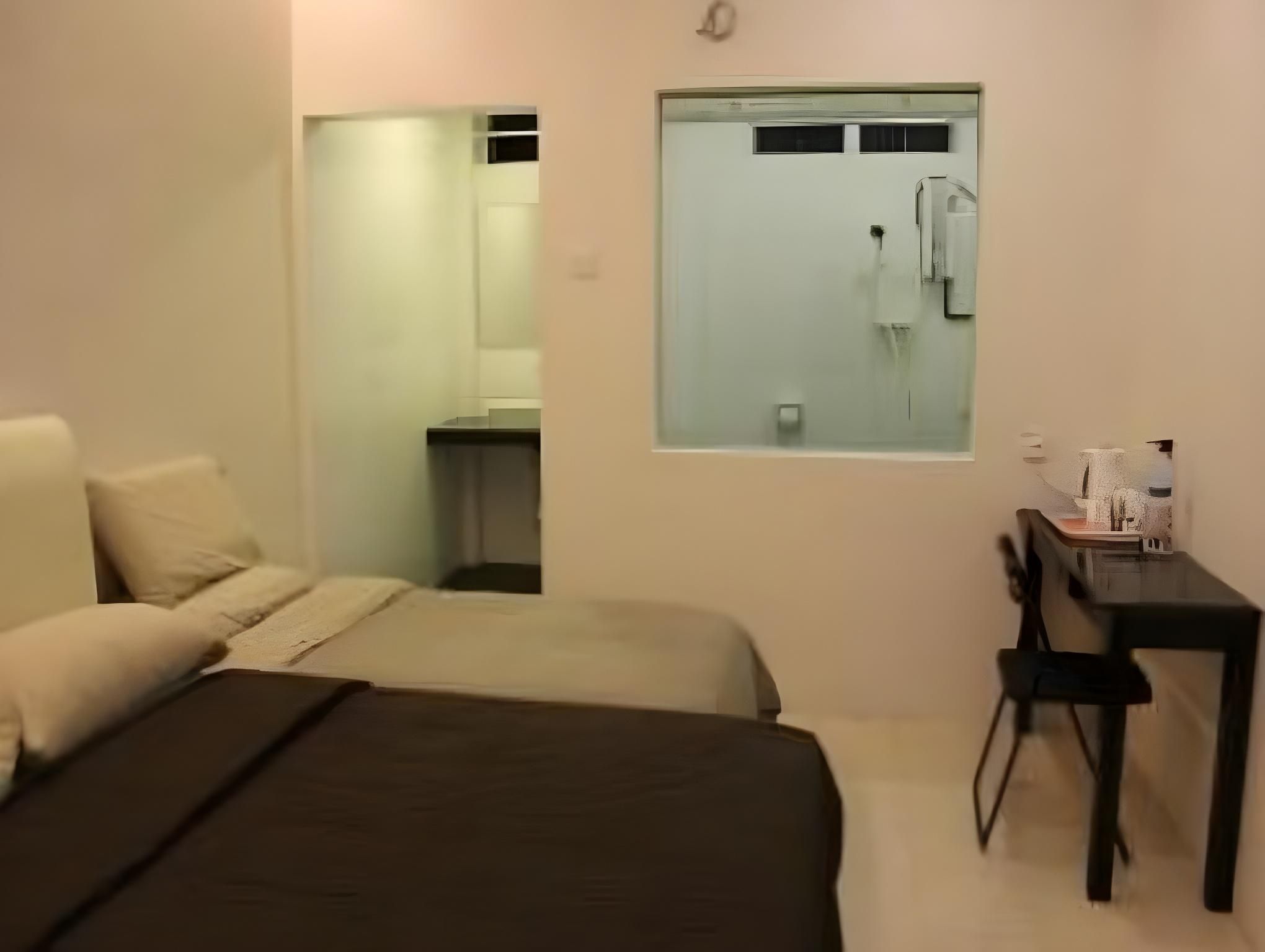 Triple Room (Private Bathroom)