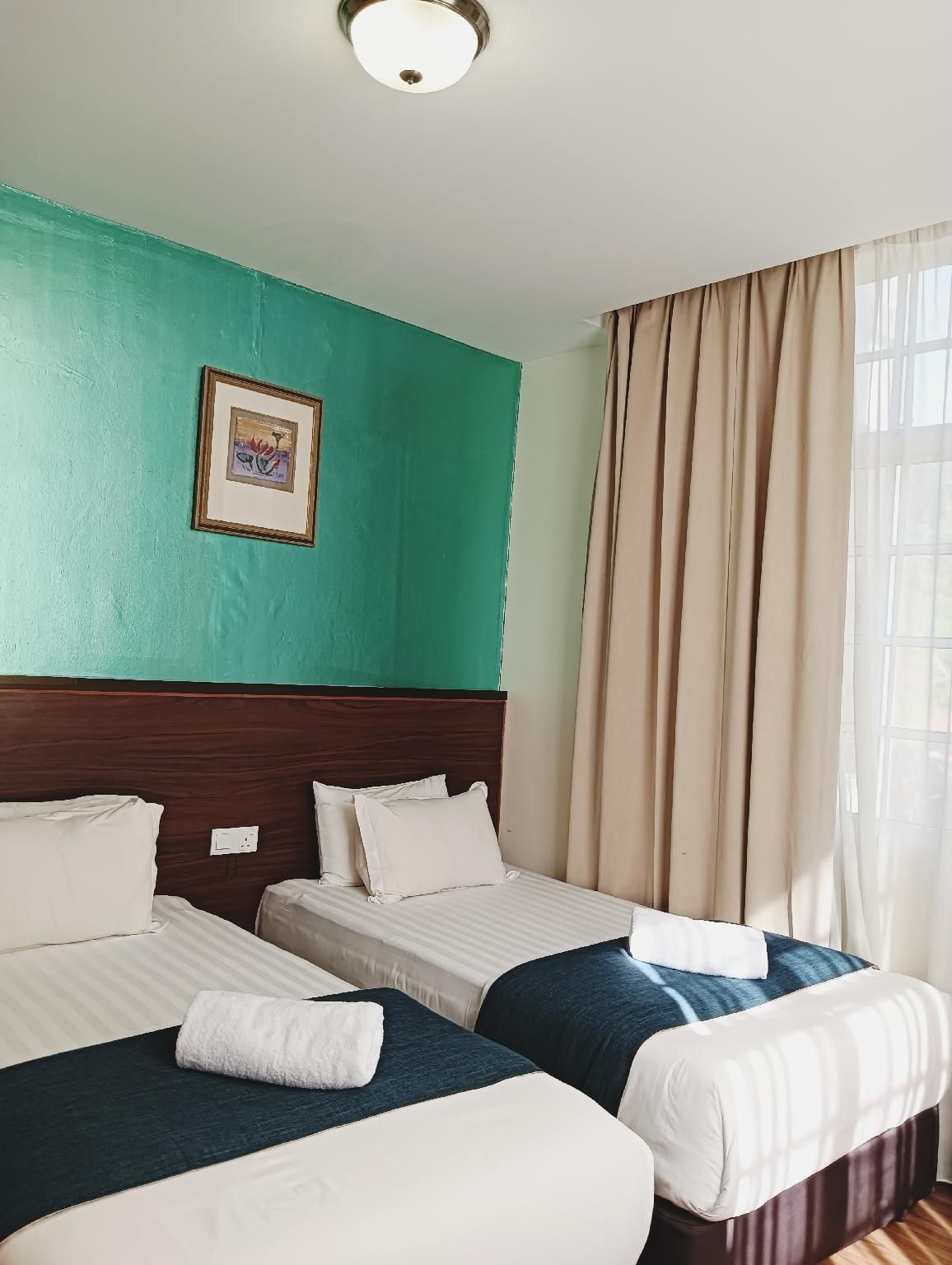 Standard Twin Room