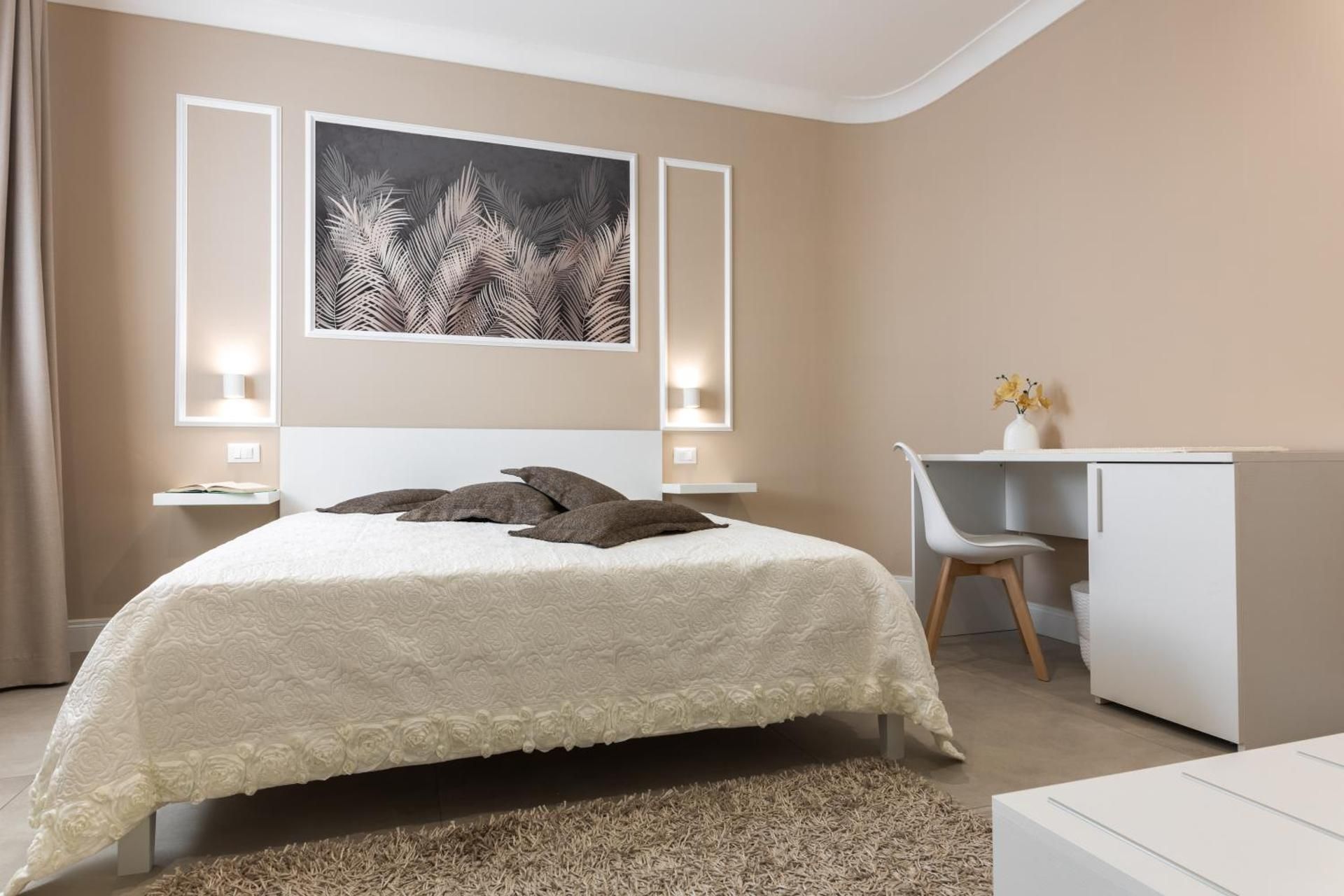 Large Double Room