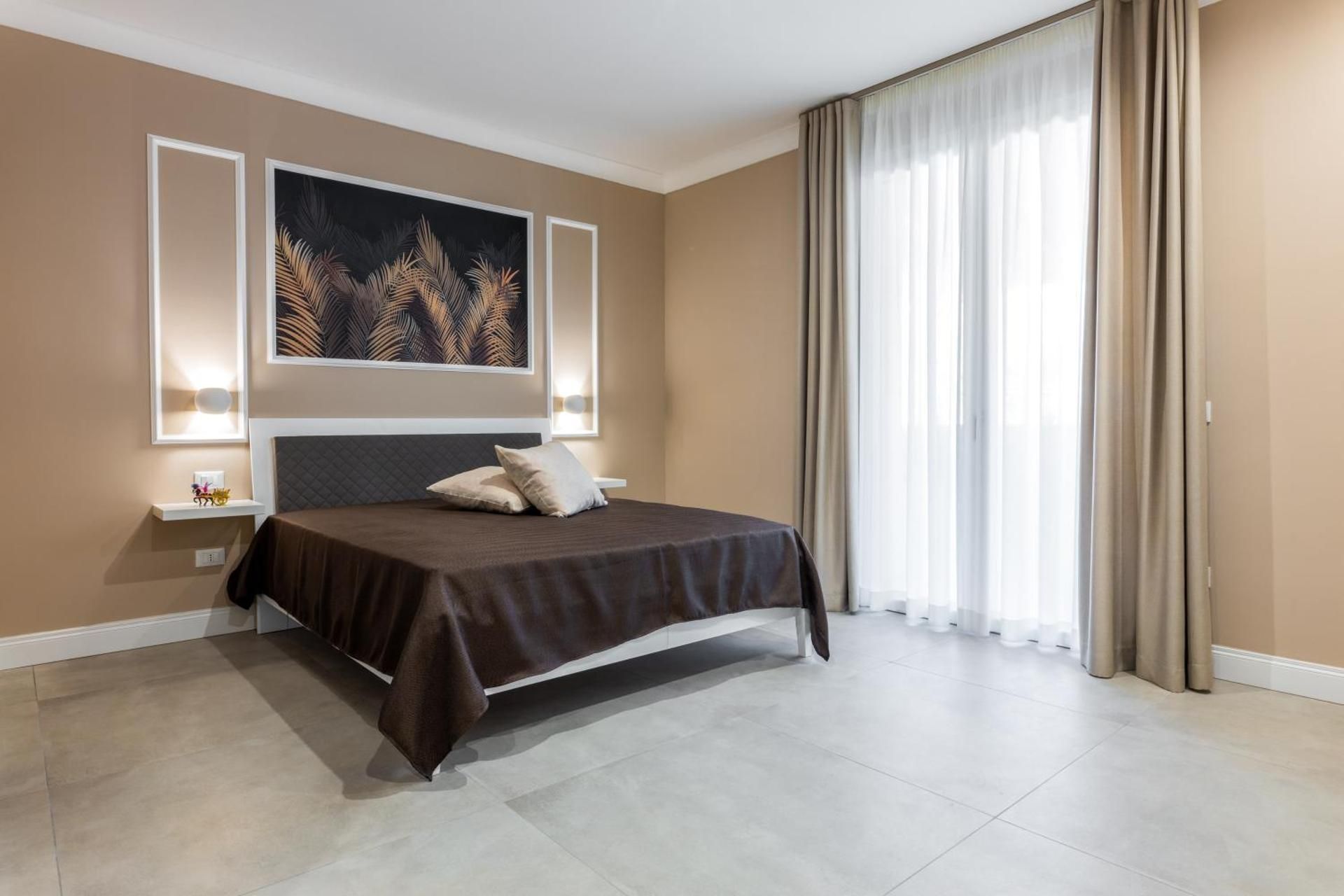 King Room with Mountain View