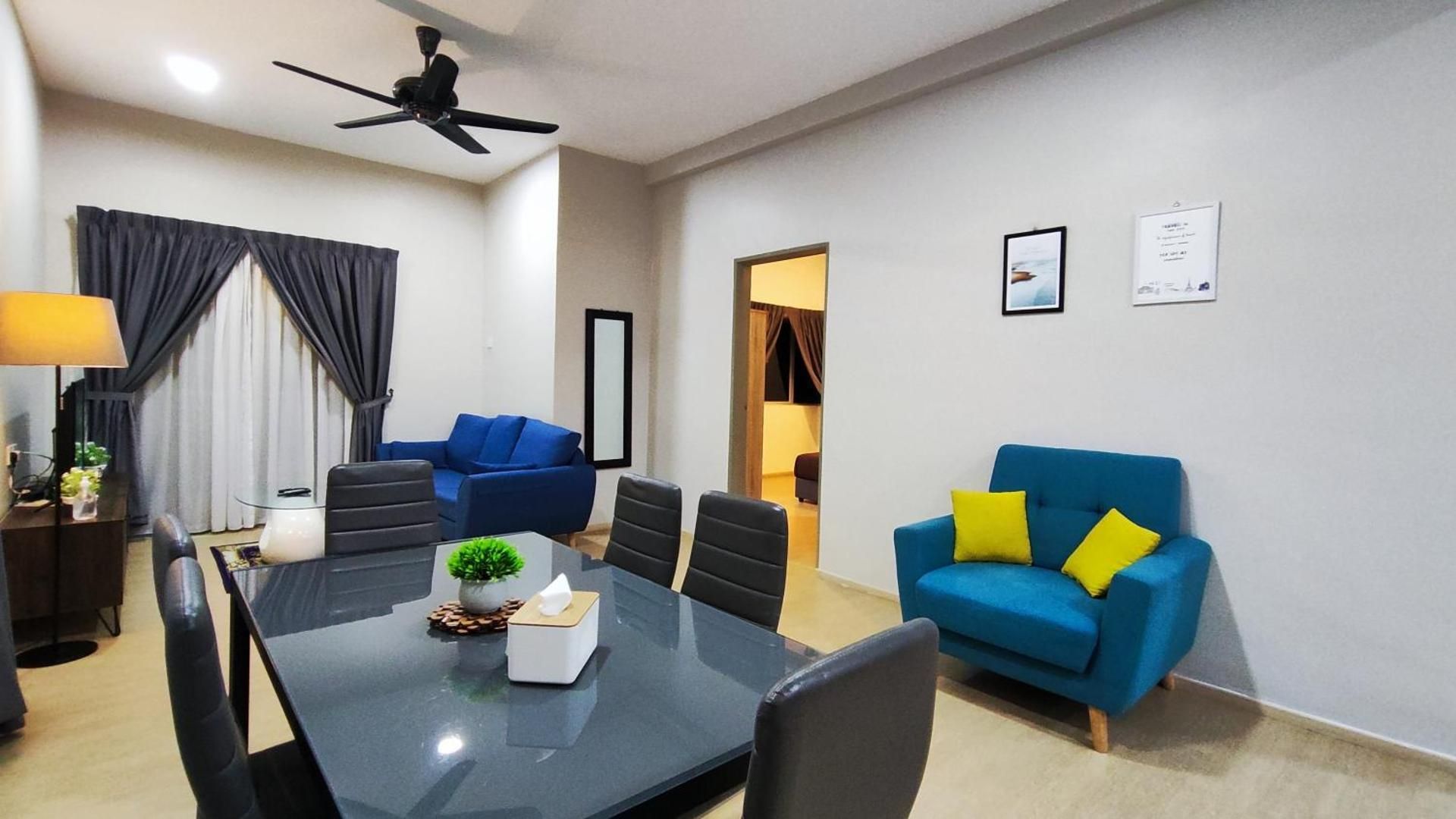 DELUXE APARTMENT