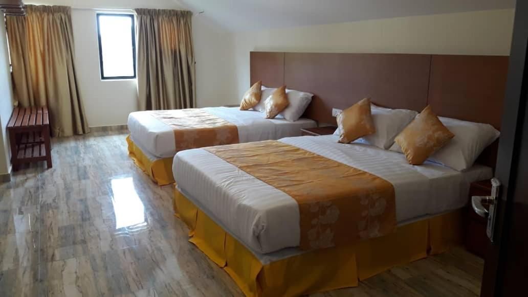 Quad Room 4 adults