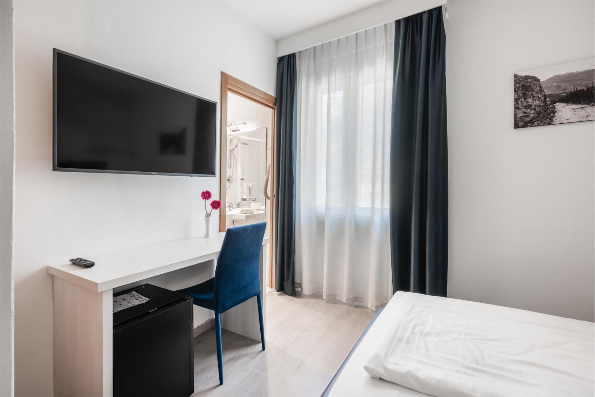 Deluxe Single Room