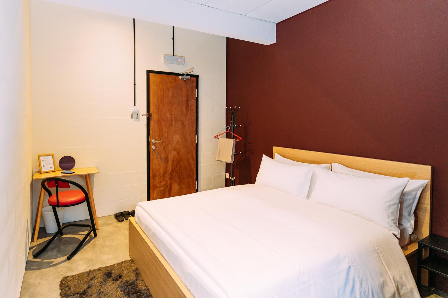 Queen Room with Shared Bathroom