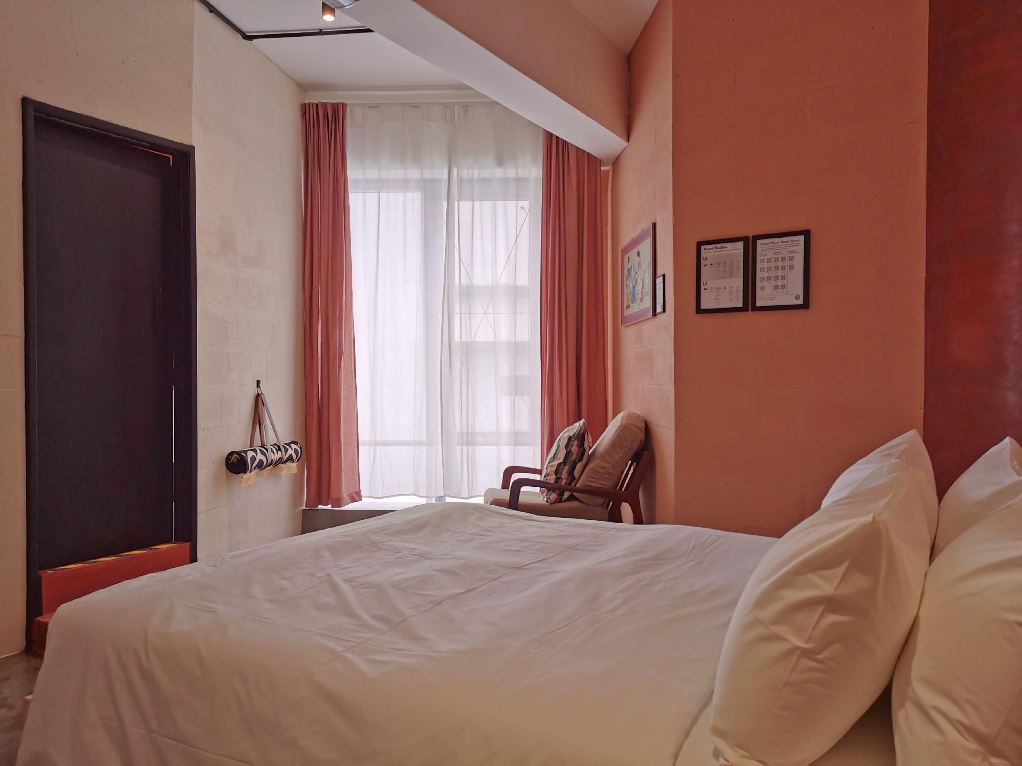 Vintage Room with Private Bathroom