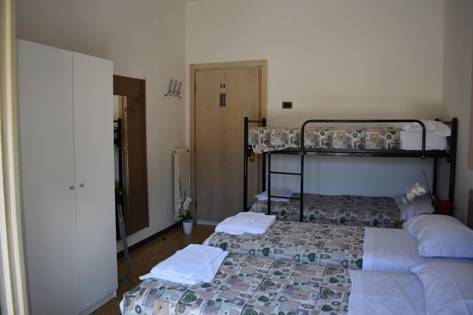 Quadruple Room with Shared Bathroom
